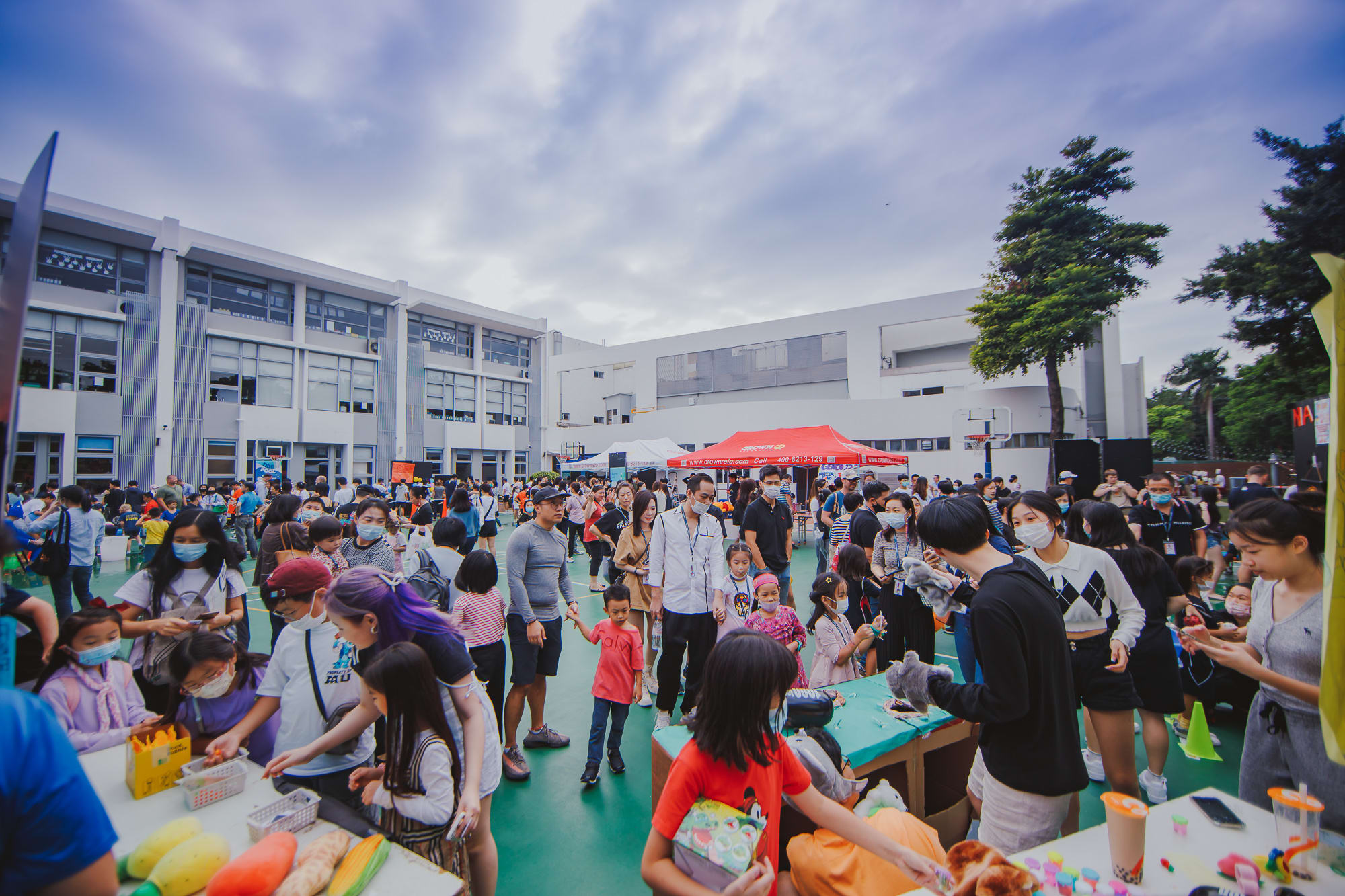 crowd photo of AISG Family Fun Day for SY2122