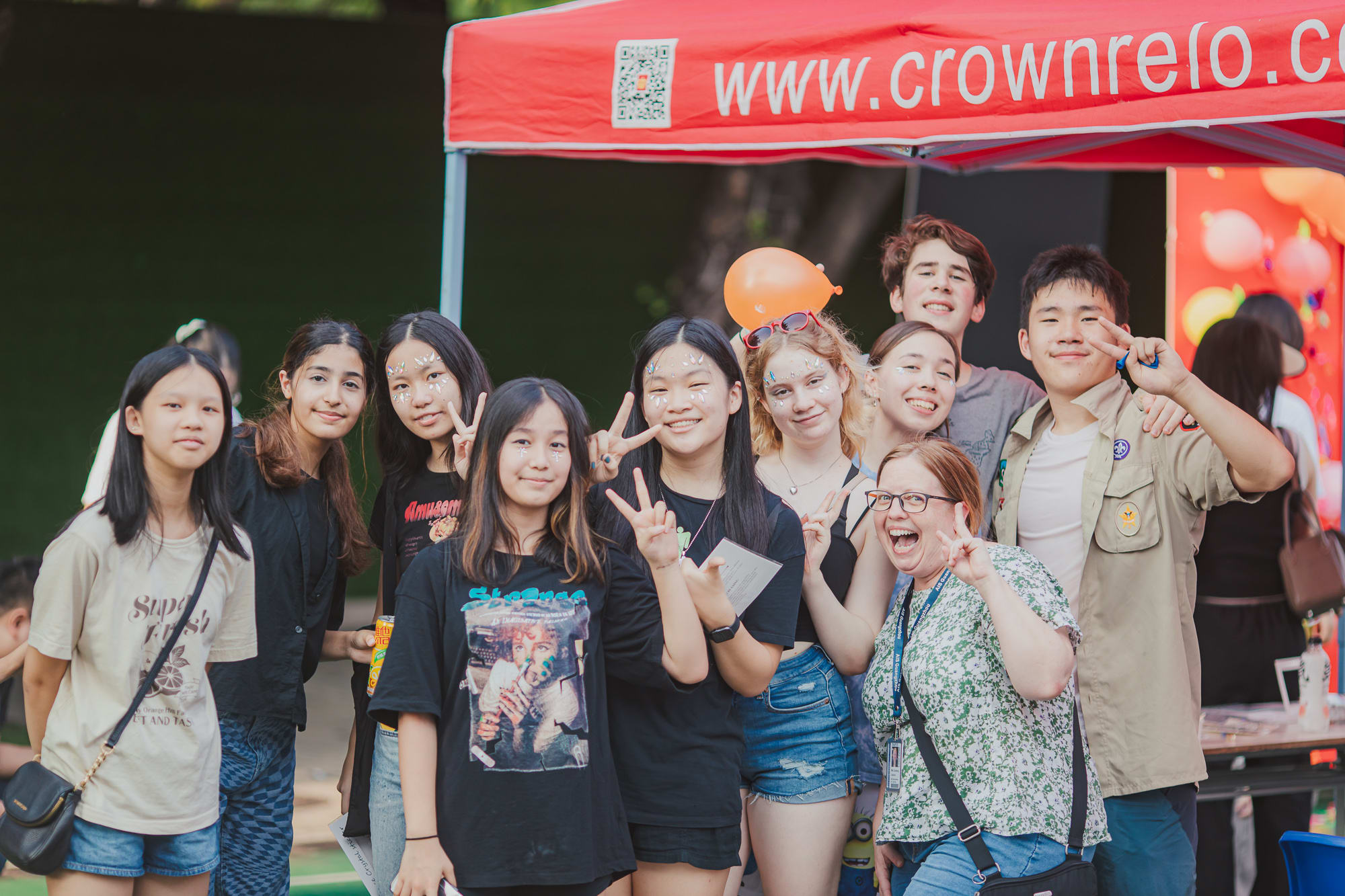 aisg family fun day group photo students