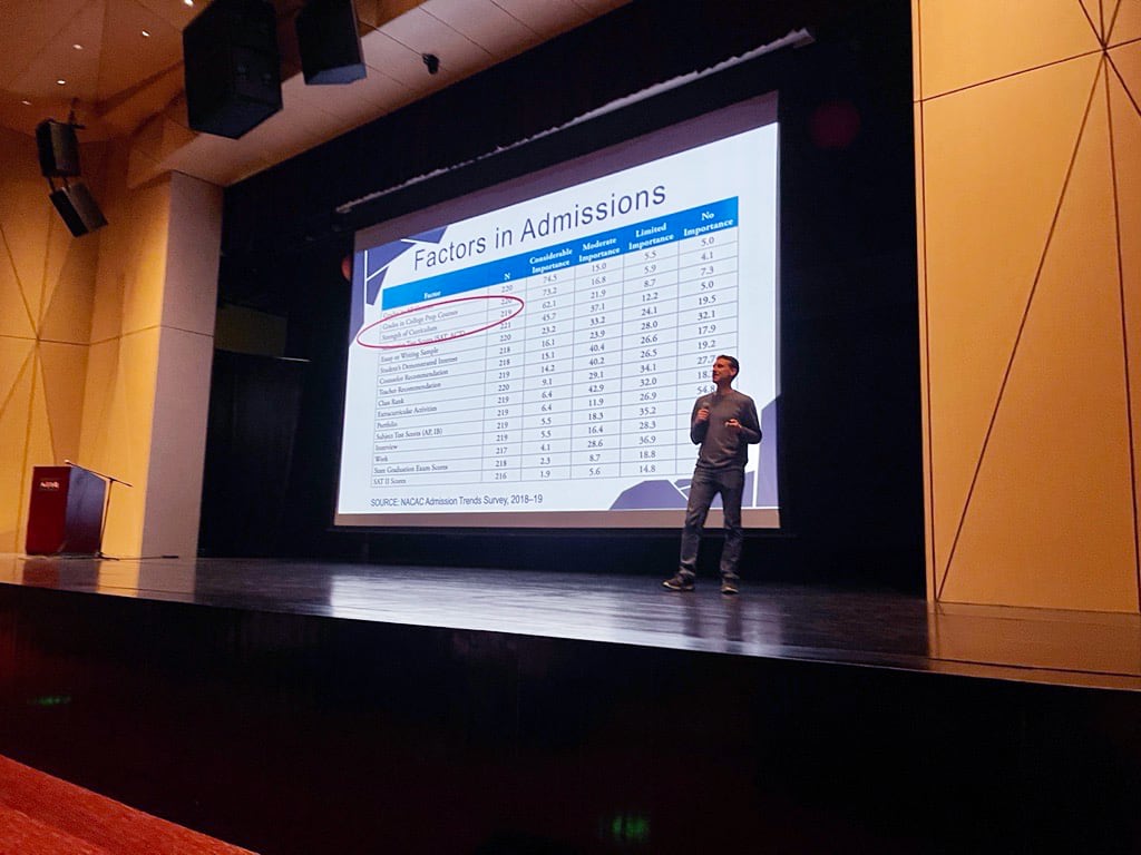 AISG College Counselor gives a presentation to parents and students
