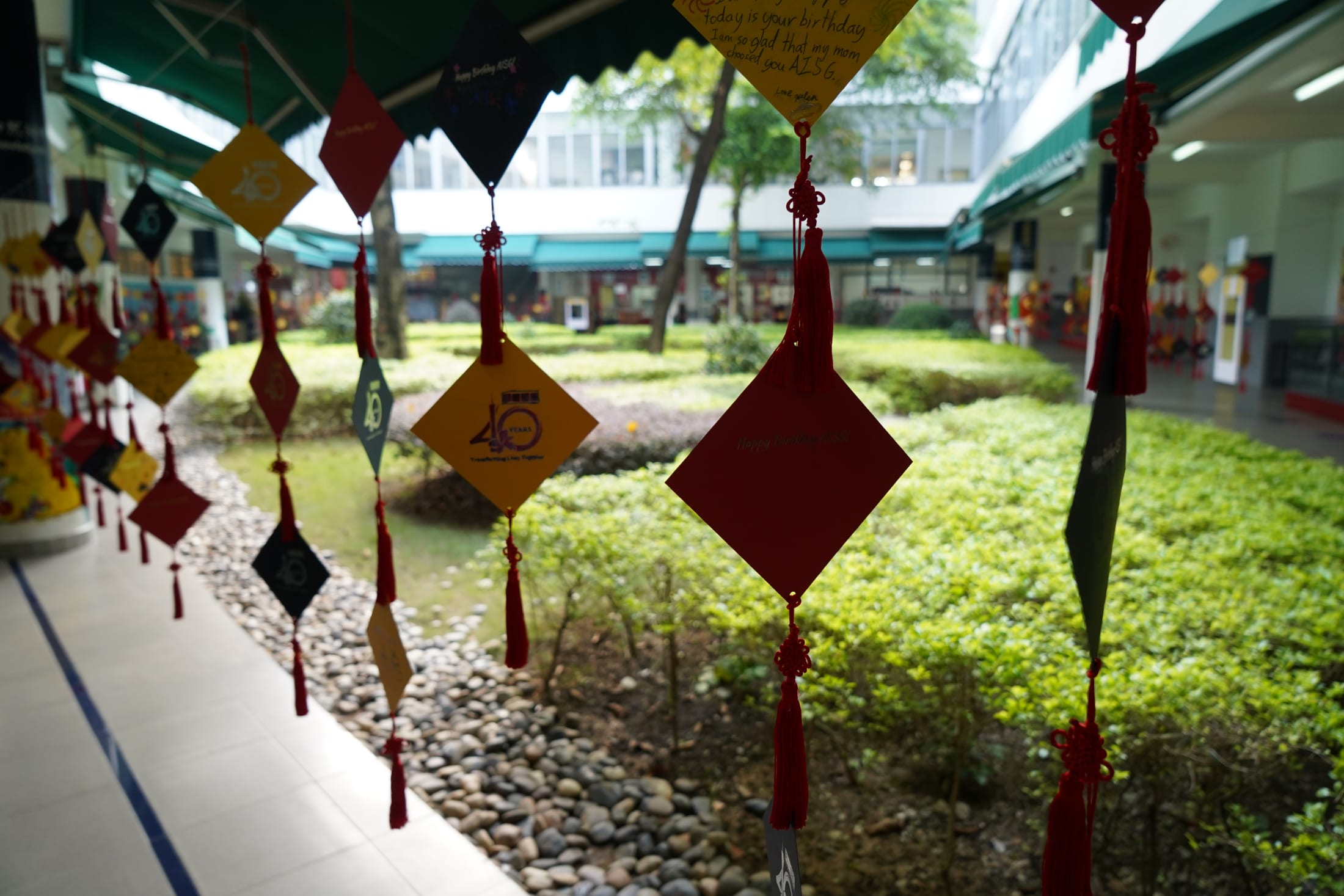 At AISG's 40th birthday celebration, students and parents wrote birthday cards to AISG
