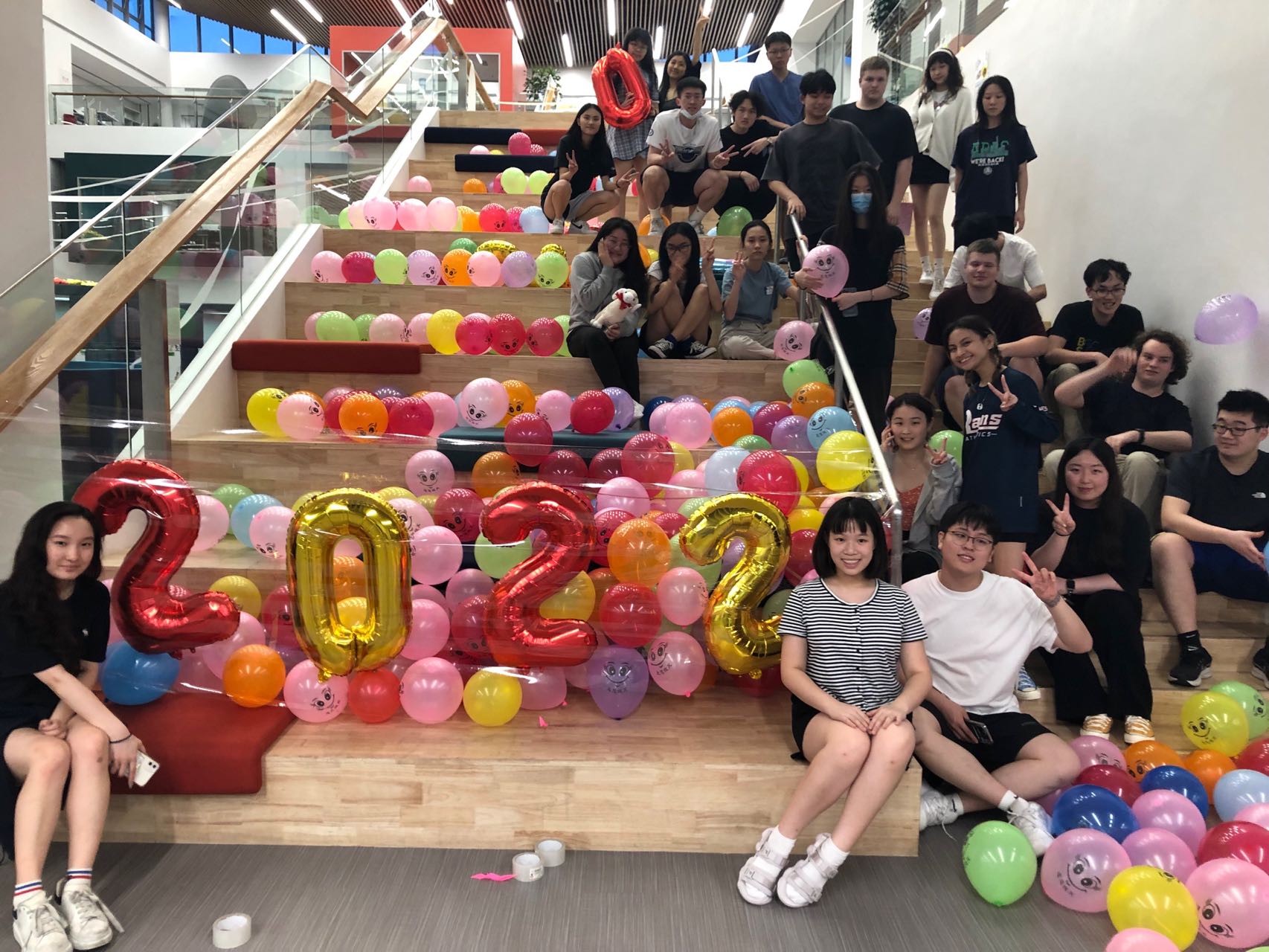 AISG Class of 2022 gathering group photo