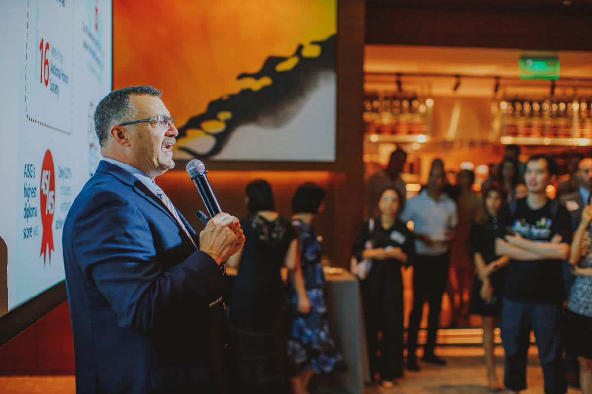 picture of kevin baker speaking at ram nation rendezvous
