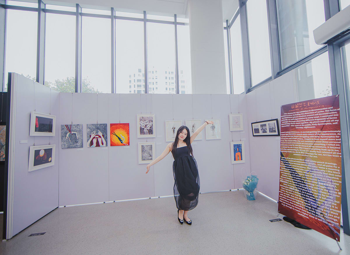 Student and her booth