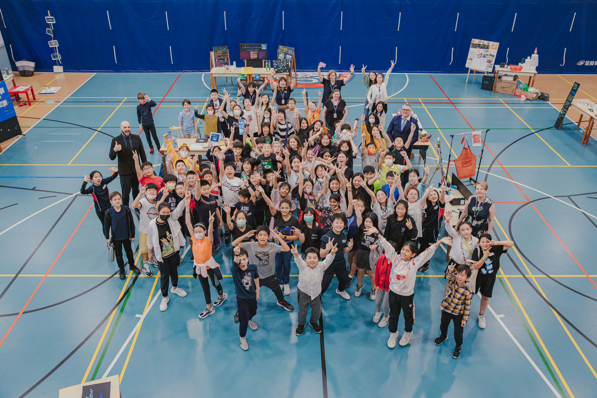 AISG PYP Exhibition group photo with the students and teachers