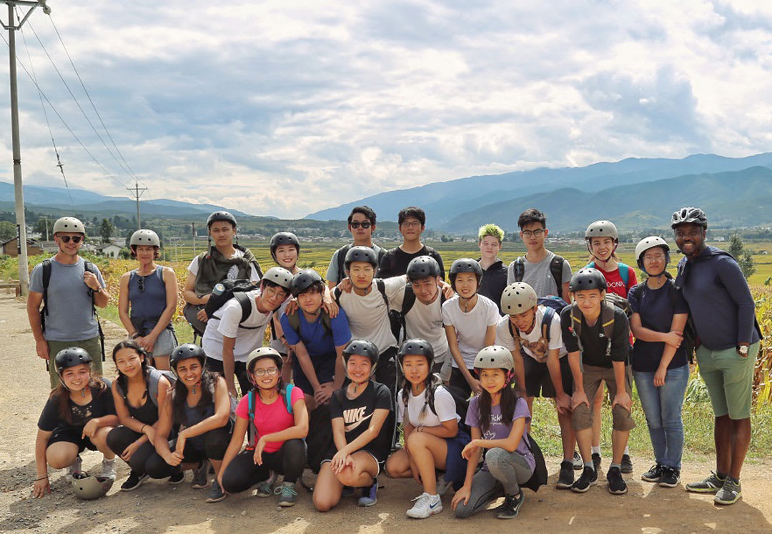 picture of a group of AISG students