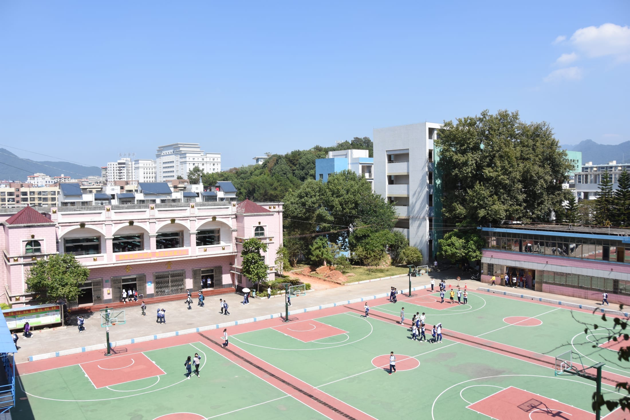 AISG Community Service group GIN (Global Issues Network) helps impoverished students through Shining Star Organization.